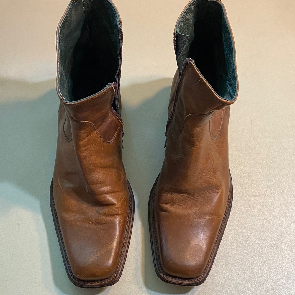 Kenneth Cole Brown Leather Western Zip Ankle Boots